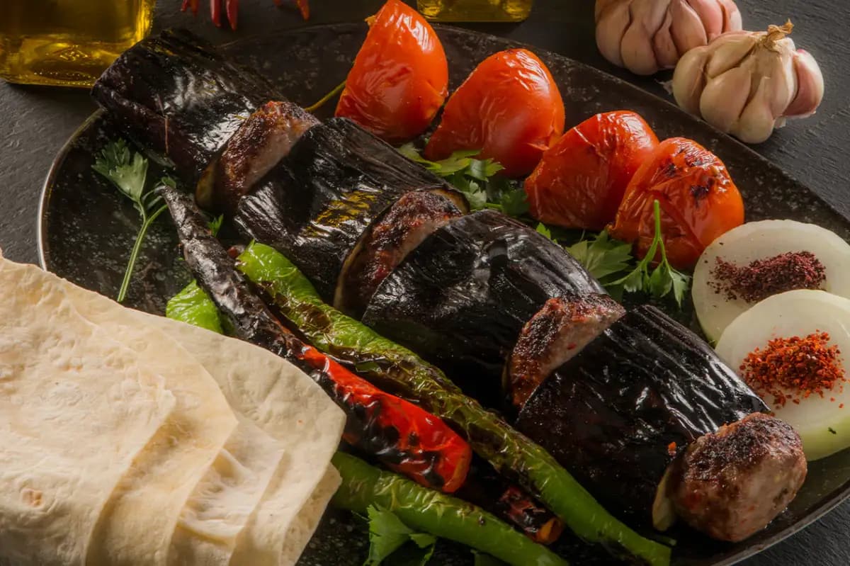 Patlıcanlı Kebap