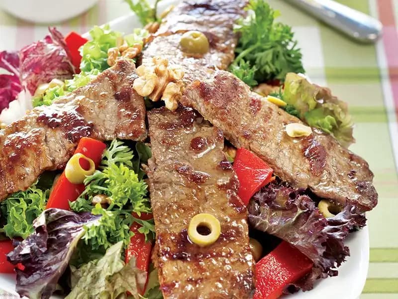 Dana Biftek Salata